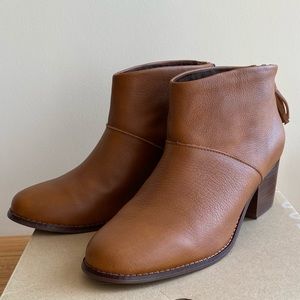 TOMS Leila Warm Tan Leather Women’s Booties